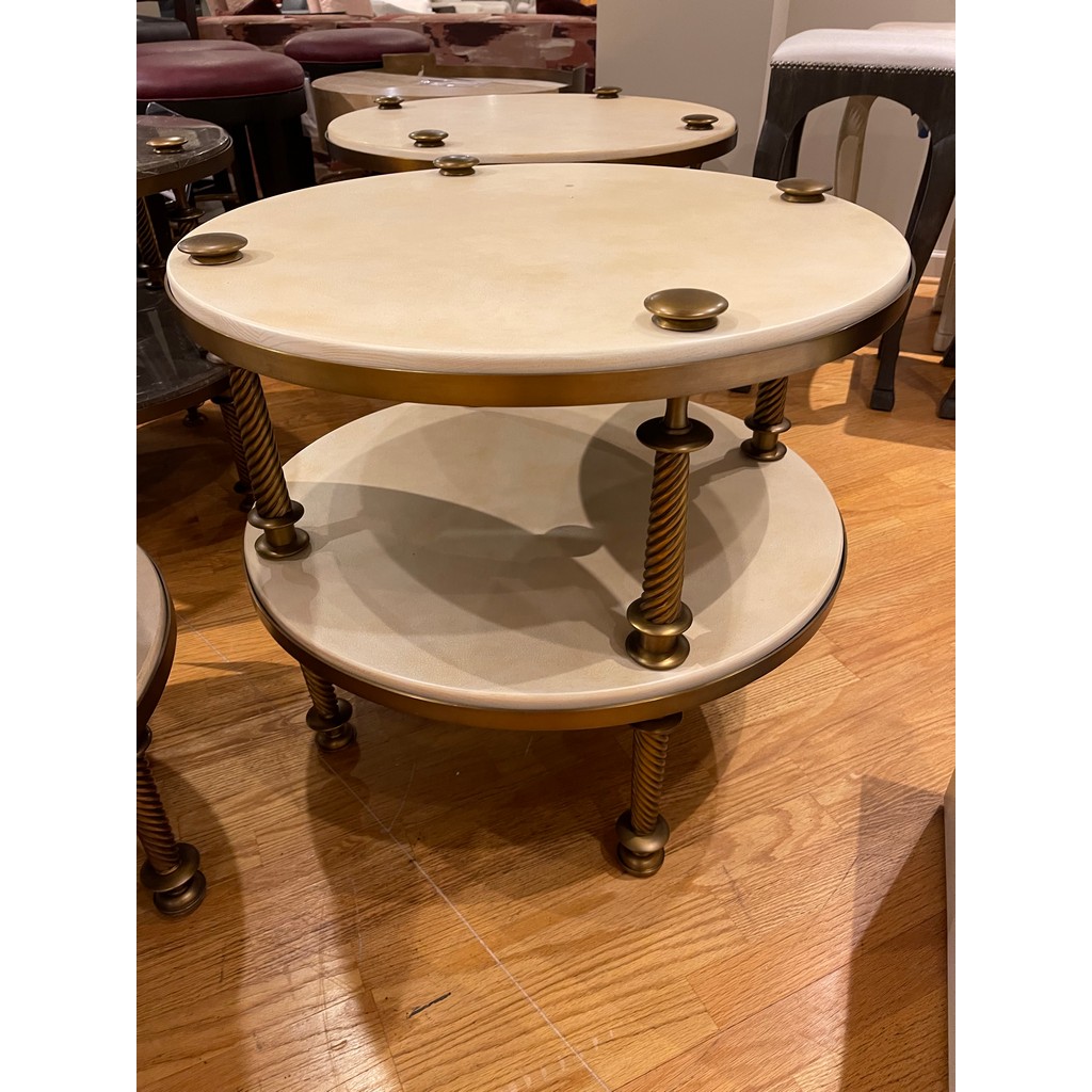 Round Side Table 3483-70 Hickory Chair